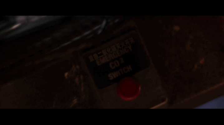 《红潮风暴与核艇风暴》REMUX：日版原盘高码35.3Mb/s，次时代原声DTS5.1国语，5特效字幕包括国配和简繁图文注译特效，花絮自带中字，总容量30.92GB。